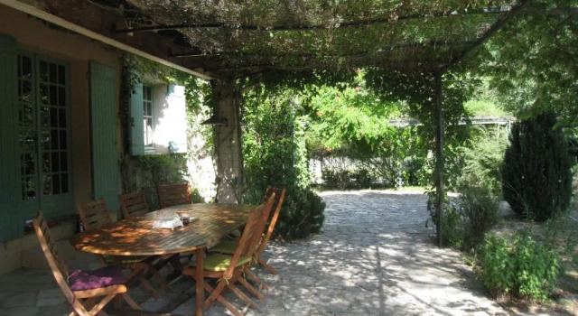 Коттедж с 4 комнатами Lou Vergié Maison Provencale au pied du Luberon