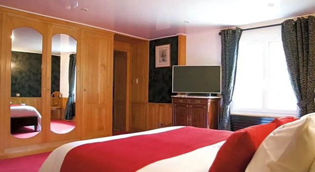 Domaine du Clos Pallacien, Rezerwuj Hotel Hotele w Charente-Maritime z parkingiem, Parking