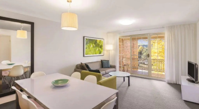 Апартаменты с 2 комнатами Adina Serviced Apartments Canberra Kingston