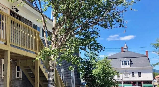 Downtown Greenville Spacious Apartment, Book Apartment Greenville Junction Maine