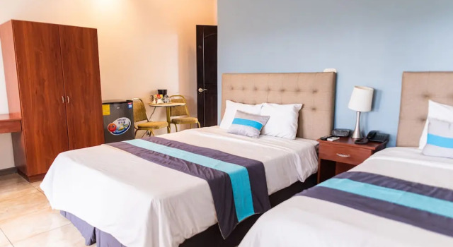Двухместный номер Standard с балконом Hotel y Restaurante El Guarco