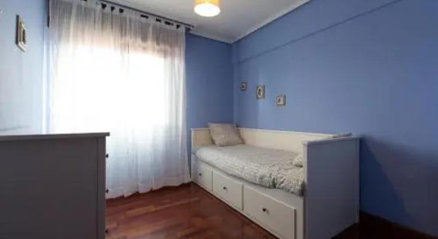 Calle Magallanes, Rezerwuj Hotel Hotele w Baskonia z parkingiem, Parking