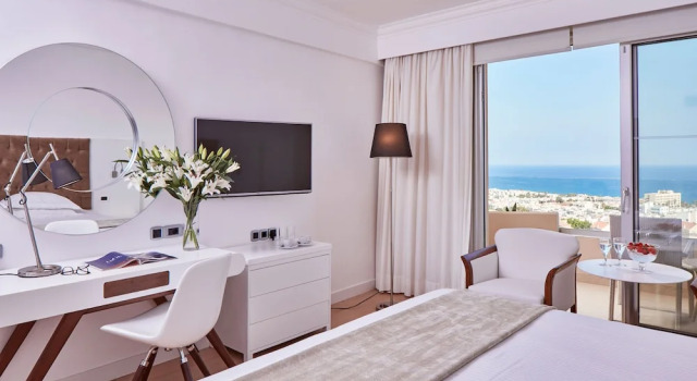Camera doppia Standard con balcone e con parziale vista mare Grecian Park