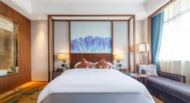Люкс с видом на горы Lake International Hotel