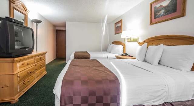 Четырёхместный номер Standard Rodeway Inn Bryce Canyon