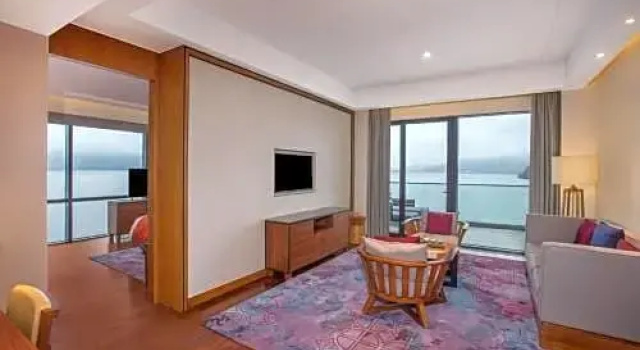 Номер Deluxe Crowne Plaza Huangshan Taiping Lake