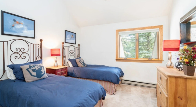 Cimarron Lodge 33 by AvantStay Ski-InSki-Out Property in Complex w Two Hot Tubs, Забронировать Дом для отпуска Виллы Теллурайд, рядом с Тропа Jud Wiebe, Вилла