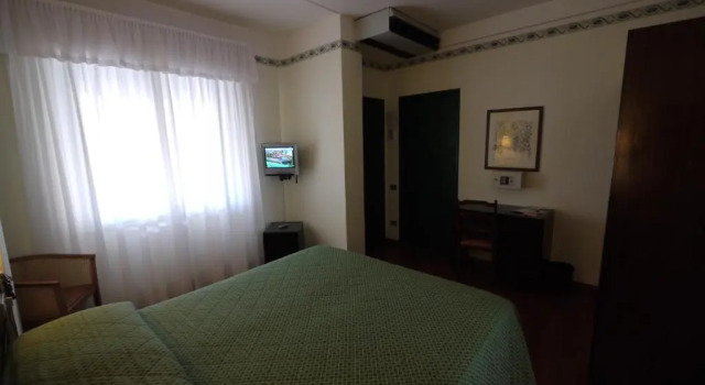 Номер Standard Hotel Piccadilly