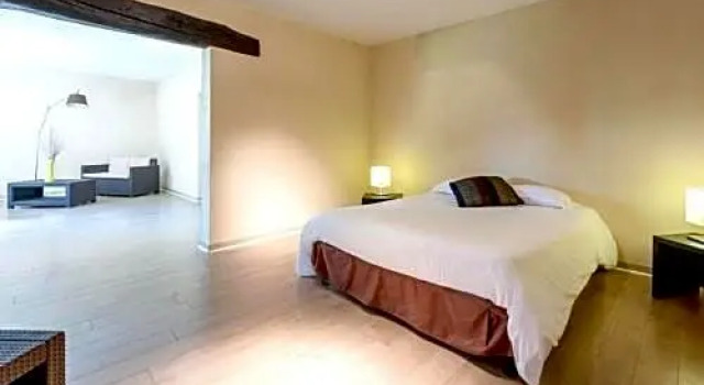 Четырёхместный номер Standard Logis Hôtel Restaurant Saint Romain