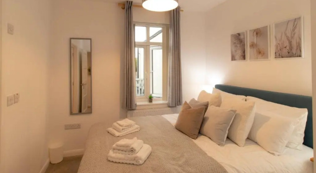 Апартаменты Standard Crescent House Apartments