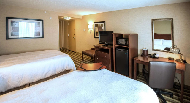 Четырёхместный номер Standard Hampton Inn Presque Isle Maine