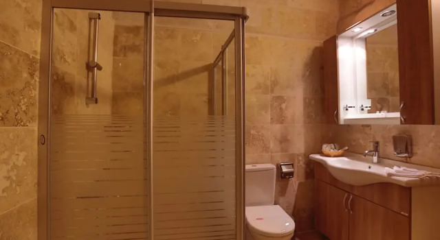 Полулюкс с балконом Vezir Cave Suites