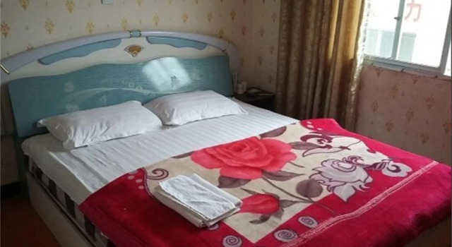 Ya'an Youyi Business Inn, Book Hotel Hoteller i Sichuan med parkering, Parkering