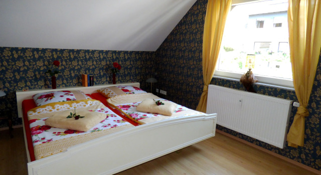 Relaxen im Winzerdorf Mayschoss Fewo OG, Prenota Hotel Mayschoss Ahrtal