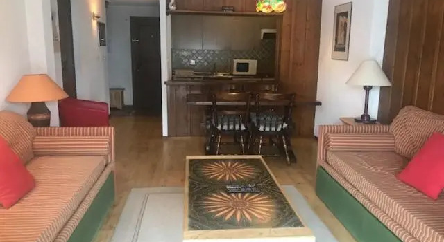 Апартаменты Hotel Mirabeau