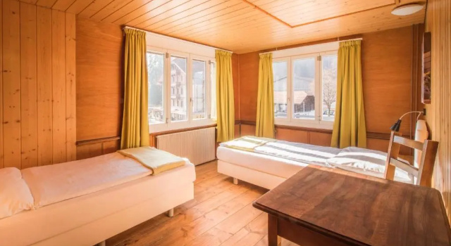 Четырёхместный номер Standard Hotel Tell and Apartments