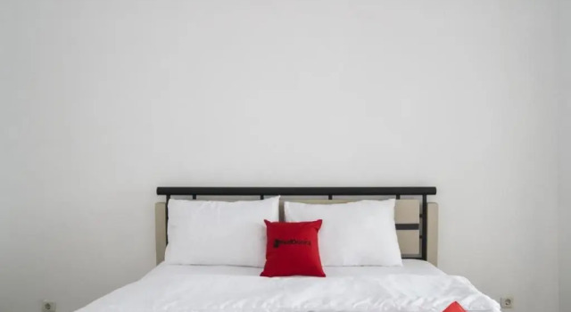Двухместный номер Standard RedDoorz Syariah near RSUD Bogor