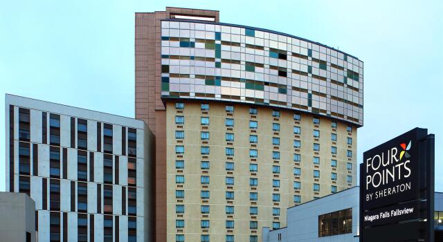 Wyndham Grand Fallsview Hotel, Забронировать Отель Бизнес-отели Ниагара Фолс, рядом с Крытый аквапарк Фоллсвью, 4* 5*