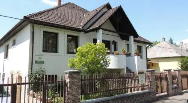 Eszter Apartman