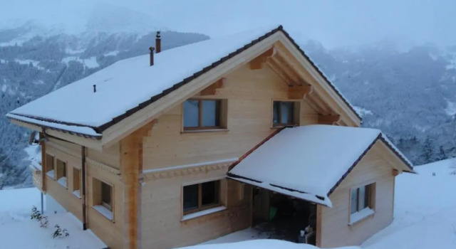 Chalet Canadian Corner