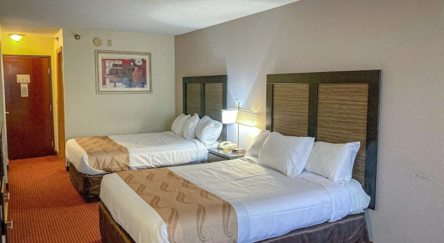 Quality Inn & Suites, Prenota Hotel Elkhart 