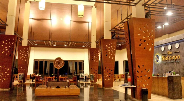 The Natsepa Resort and Conference Center, Reservar Resort Paso Maluku