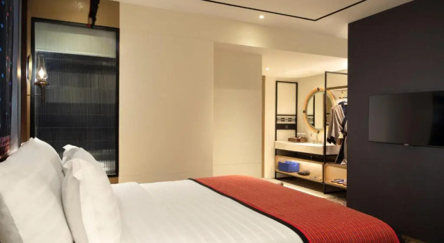 Deluxe Zimmer Episode Gading Serpong