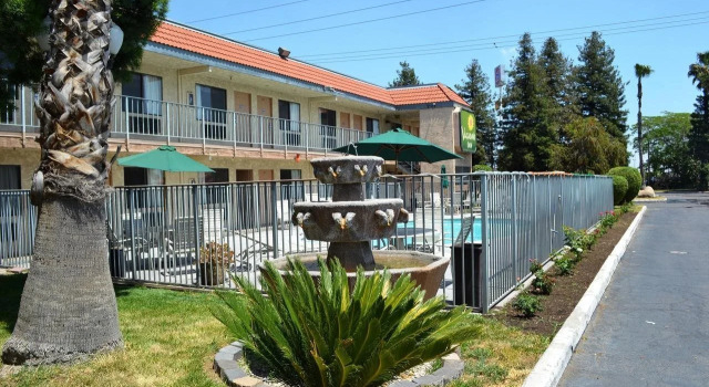 Vagabond Inn Fresno, Book Mini-hotel Mini-hoteller i Fresno, Mini-hotel