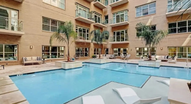 Comfort at the Star I 2 Bed Apt in Houston, Забронировать Апарт-отель Хьюстон Texas Gulf Coast, рядом с Станция хьюстонского скоростного трамвая "Белл"