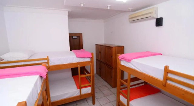 Кровать в общем номере (женский номер) Tanan Hostel