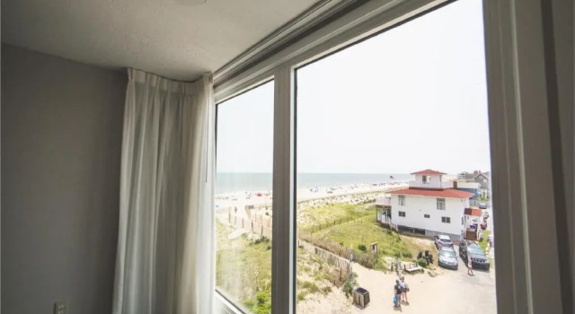 Номер Standard с частичным видом на океан Surf Club Oceanfront Hotel