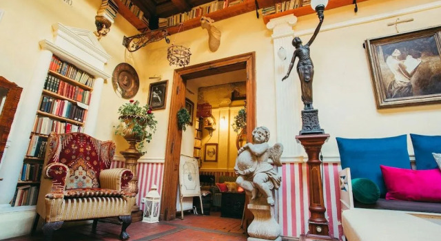 Divná pani Luxury Gallery Rooms, Забронировать Отель Отели в центре Банска-Штьявница с завтраком, отели в центре Банска-Штьявница с завтраком