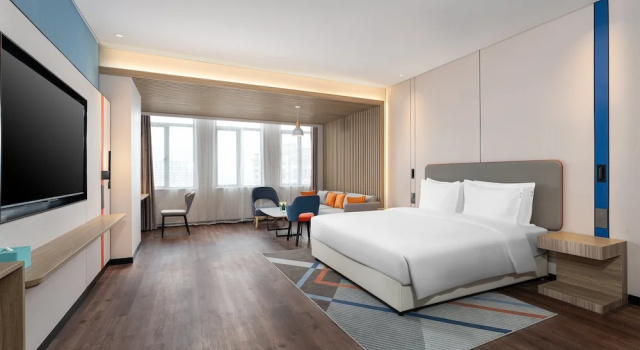 Двухместный люкс Holiday Inn Express Nanchang Qingshan Lake View by IHG