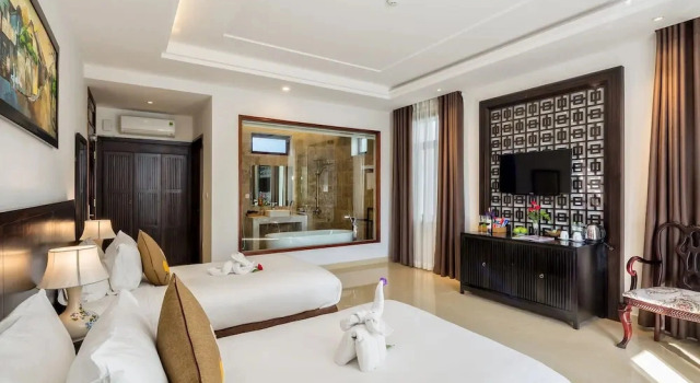 Двухместный номер Deluxe с балконом и с видом на бассейн Hoi An Emotion Boutique Villa