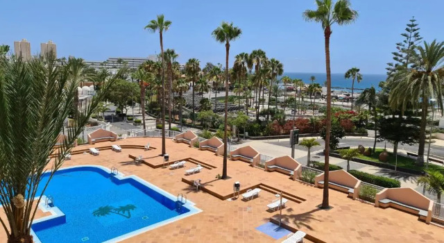 Апартаменты Vida Loca only 190 meters to the sea, balcony, sea view, pool, Wifi
