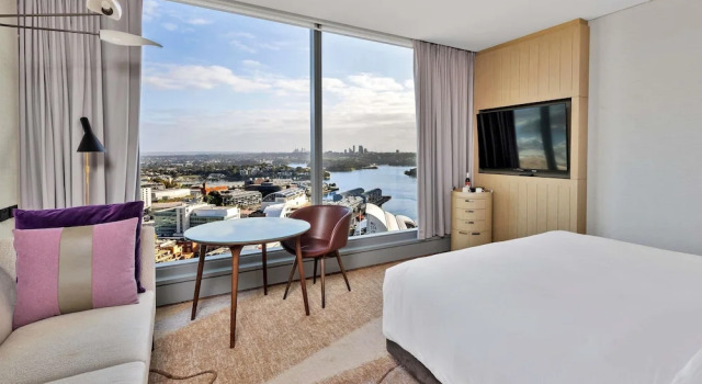 Двухместный номер Superior с видом на залив Sofitel Sydney Darling Harbour