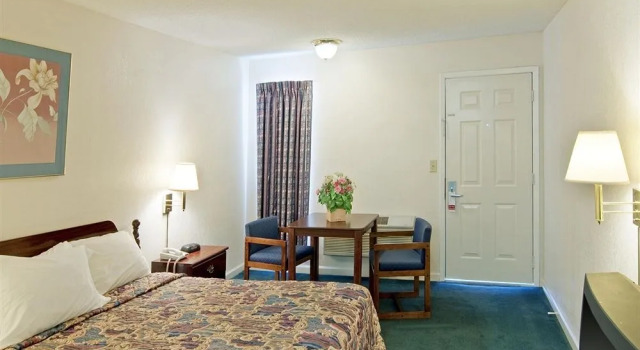 Americas Best Value Inn Buford Mall of Georgia, Buchen Sie Hotel Buford Georgia