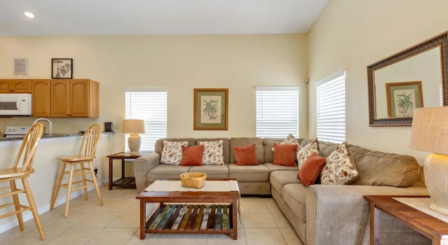 2 Downstairs Masters, 5 bed Pvt Pool Games Room
