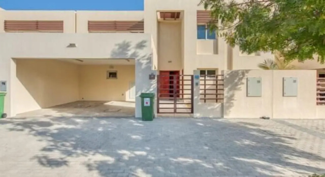 R&H 3BR Villa Living RAK Beach Access 167
