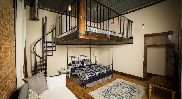Апартаменты Luxury Eighteen-Ninety Sleepover