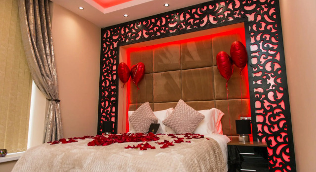 Aphrodite Suites Huddersfield, Забронировать Апартаменты/квартира Хаддерсфилд Западный Йоркшир, рядом с Здание администрации Хаддерсфилда