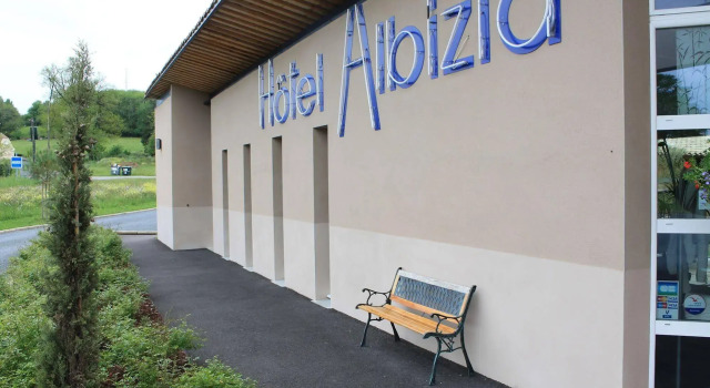 The Originals City, Hôtel Albizia