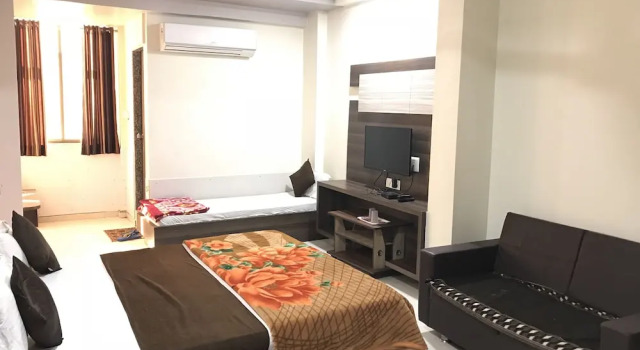 Номер Standard Hotel Atithi