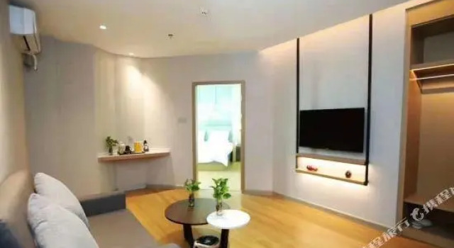 Люкс Jinjiang Inn Select Changchun Yiqi Dongfeng Street Branch
