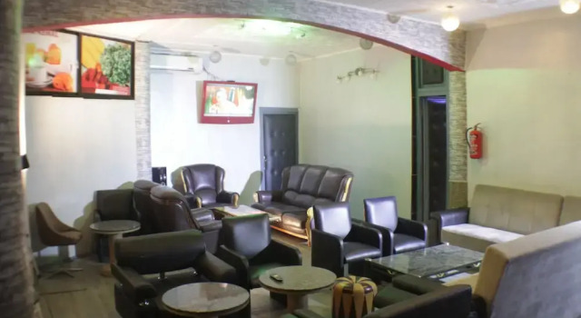 Kemal Hotel, Book Hotel Hotels in Douala with Parking, Parking