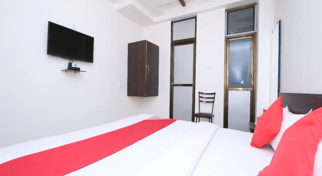 OYO 14165 Hotel Blue Diamond, Забронировать Отель Отели штата Махараштры 3 звезды, 3*