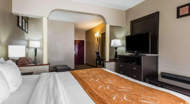 Одноместный люкс Comfort Suites Bakersfield