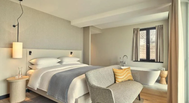 Hotel de Blanke Top
