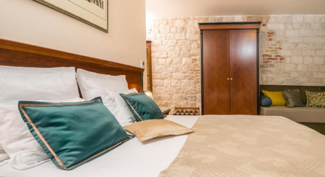 Двухместный номер Deluxe с балконом Judita Palace Heritage Hotel