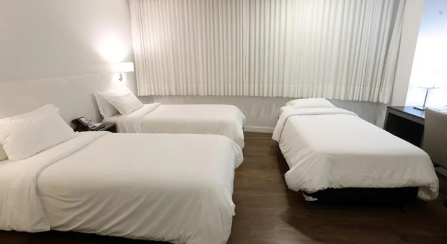 Трёхместный номер Standard Fratele Business Hotel